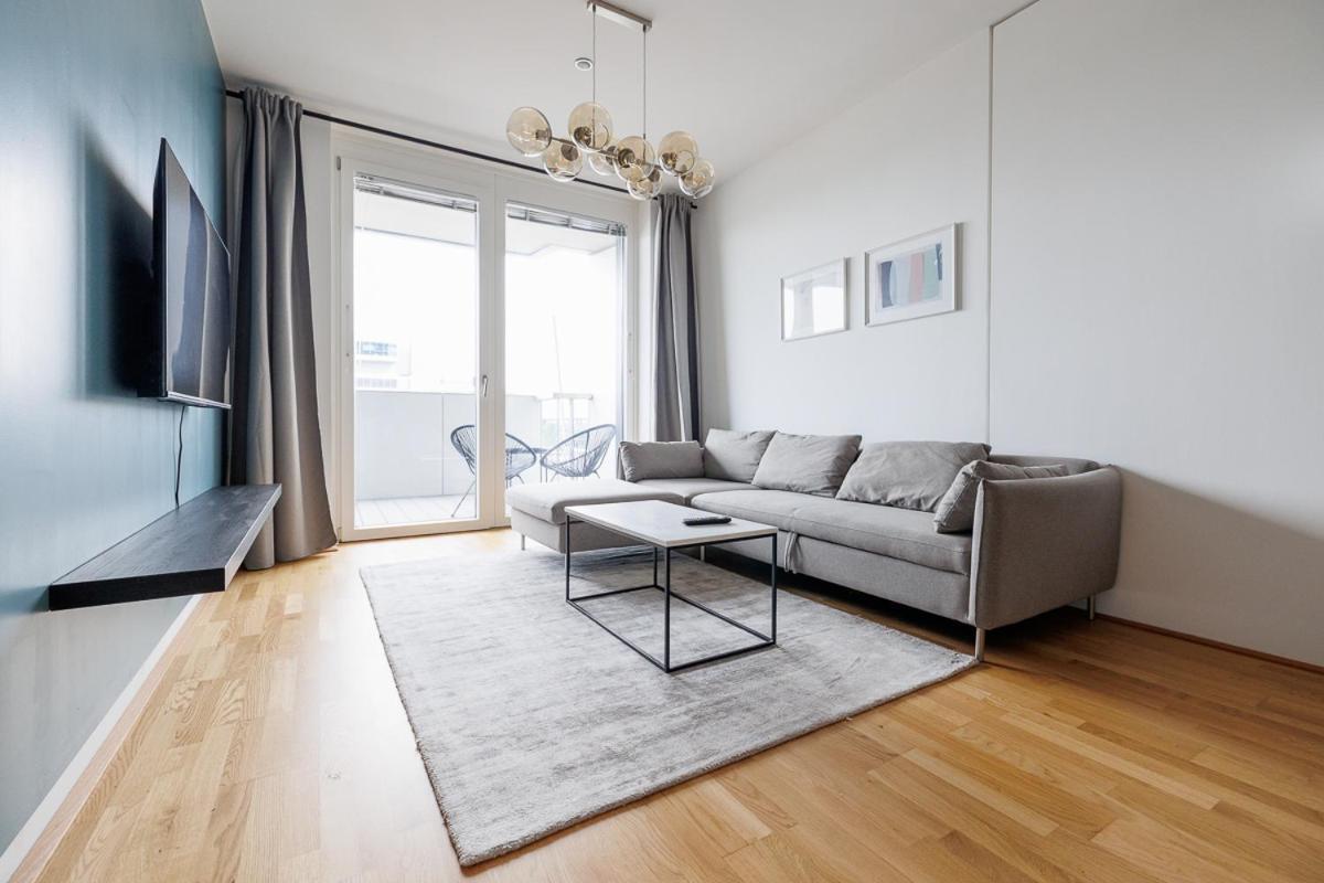 Lovely Apartment In Marina Tower - 10Min To City Center Vienna Exterior photo